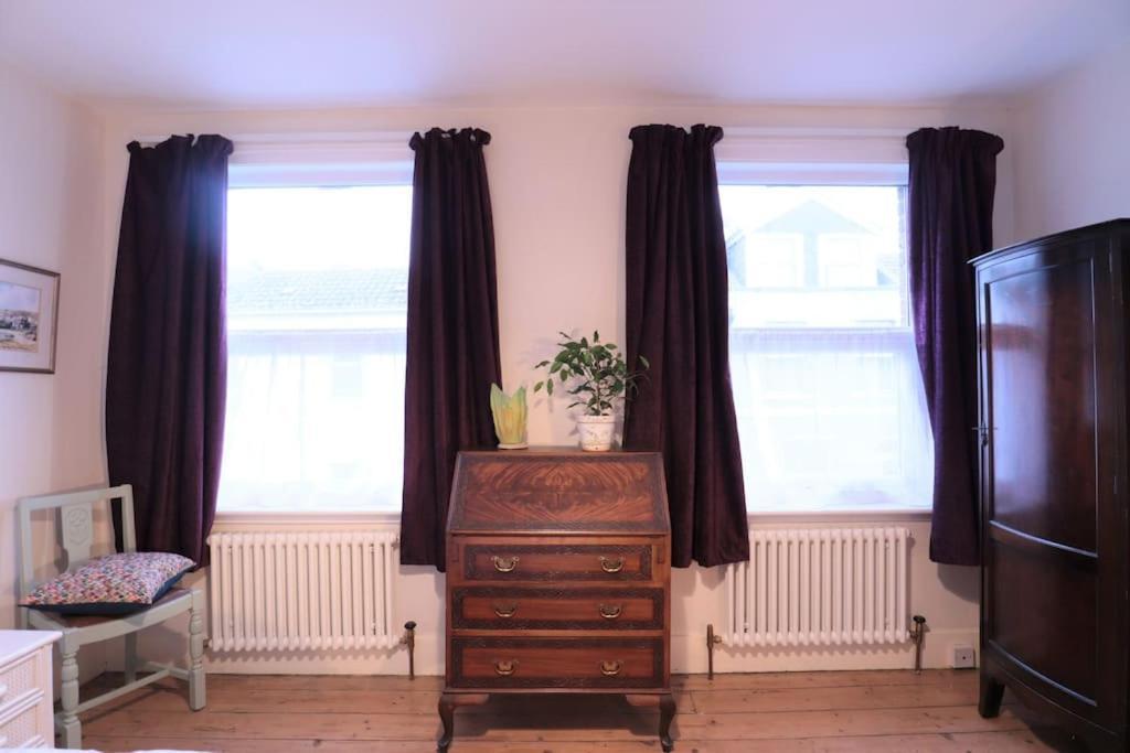 Cute Cottage 5 Min Walk From Cafes Station And Sea Hastings Exterior photo