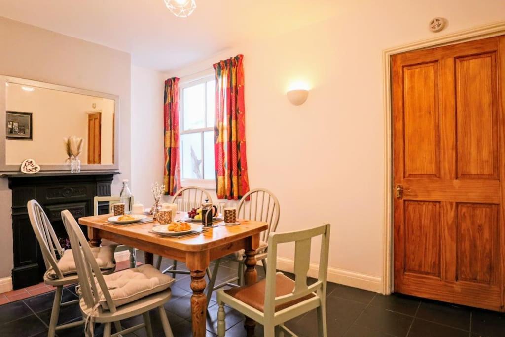 Cute Cottage 5 Min Walk From Cafes Station And Sea Hastings Exterior photo